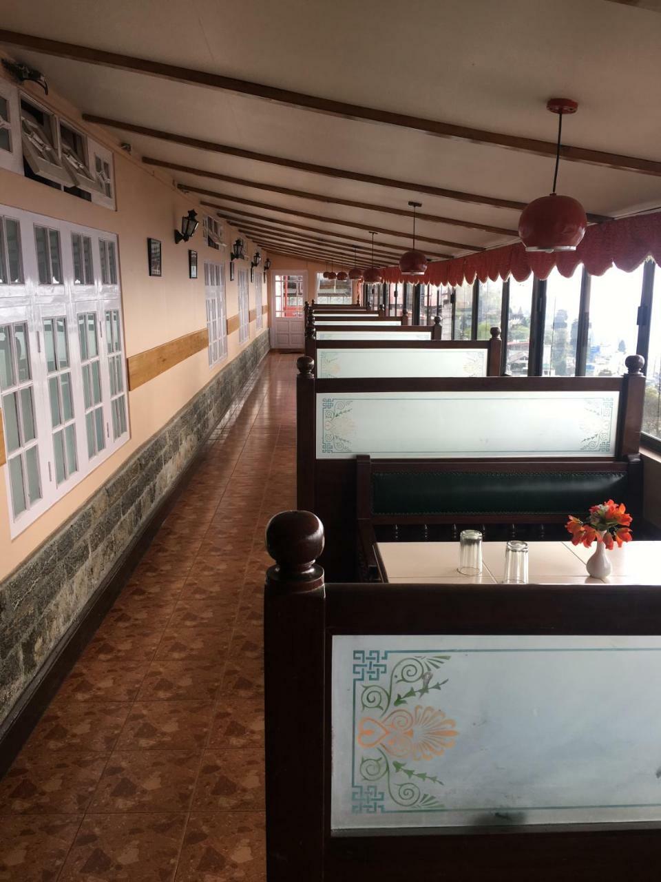 Travellers' Inn Дарджилинг Екстериор снимка